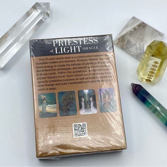 The Priestess Of Light Oracle Deck - Picture 2 of 4